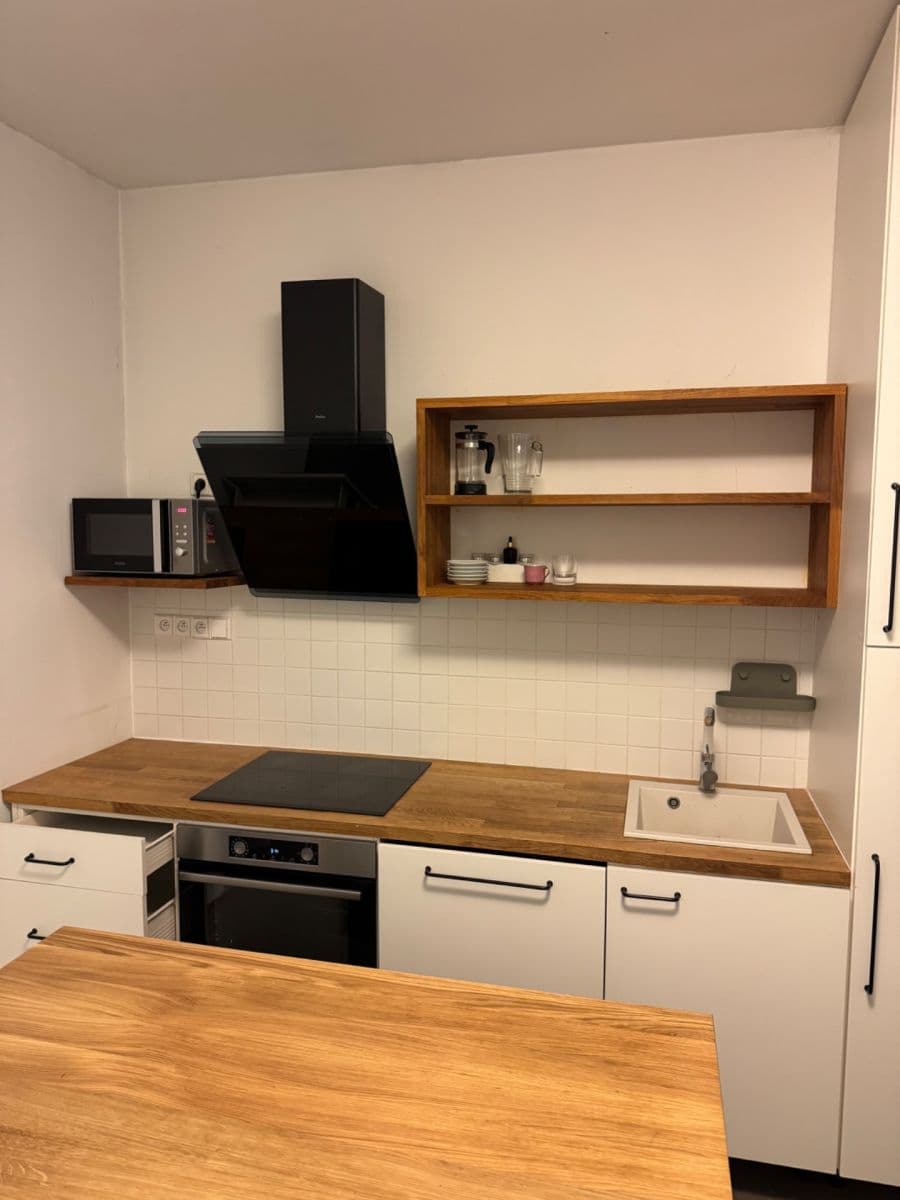 Prenájom bytu 2-izbový 50 m², Blatného, Brno, Jihomoravský kraj Prenájom bytu 2-izbový 50 m², Blatného, Brno, Jihomoravský kraj