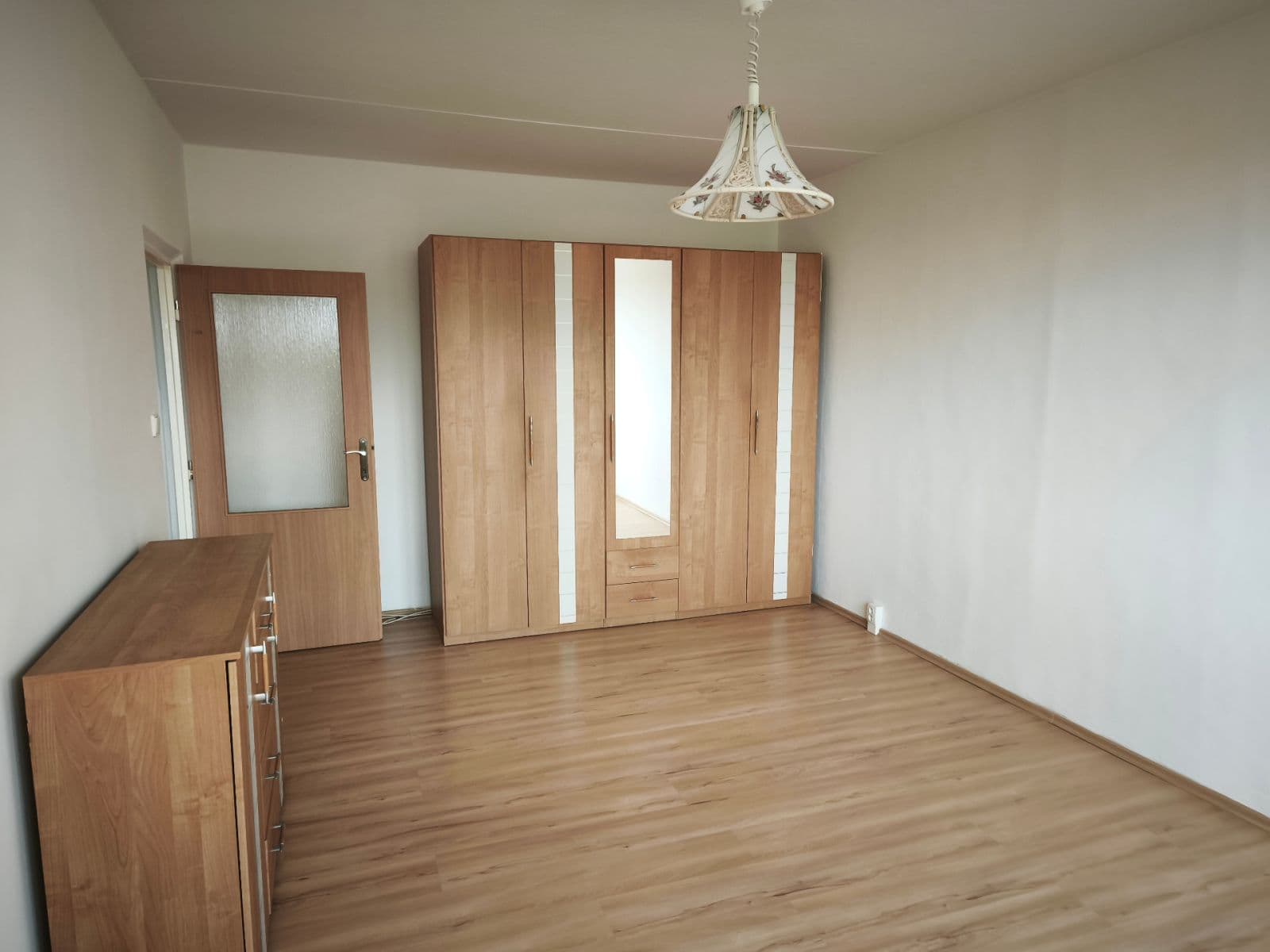 Prenájom bytu 1-izbový 40 m², Lábkova, Plzeň, Plzeňský kraj Prenájom bytu 1-izbový 40 m², Lábkova, Plzeň, Plzeňský kraj