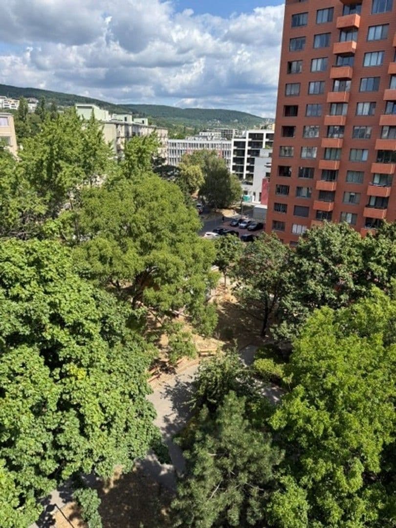 Prenájom bytu 3-izbový 64 m², Račianska, Nové Mesto, Bratislavský kraj Prenájom bytu 3-izbový 64 m², Račianska, Nové Mesto, Bratislavský kraj
