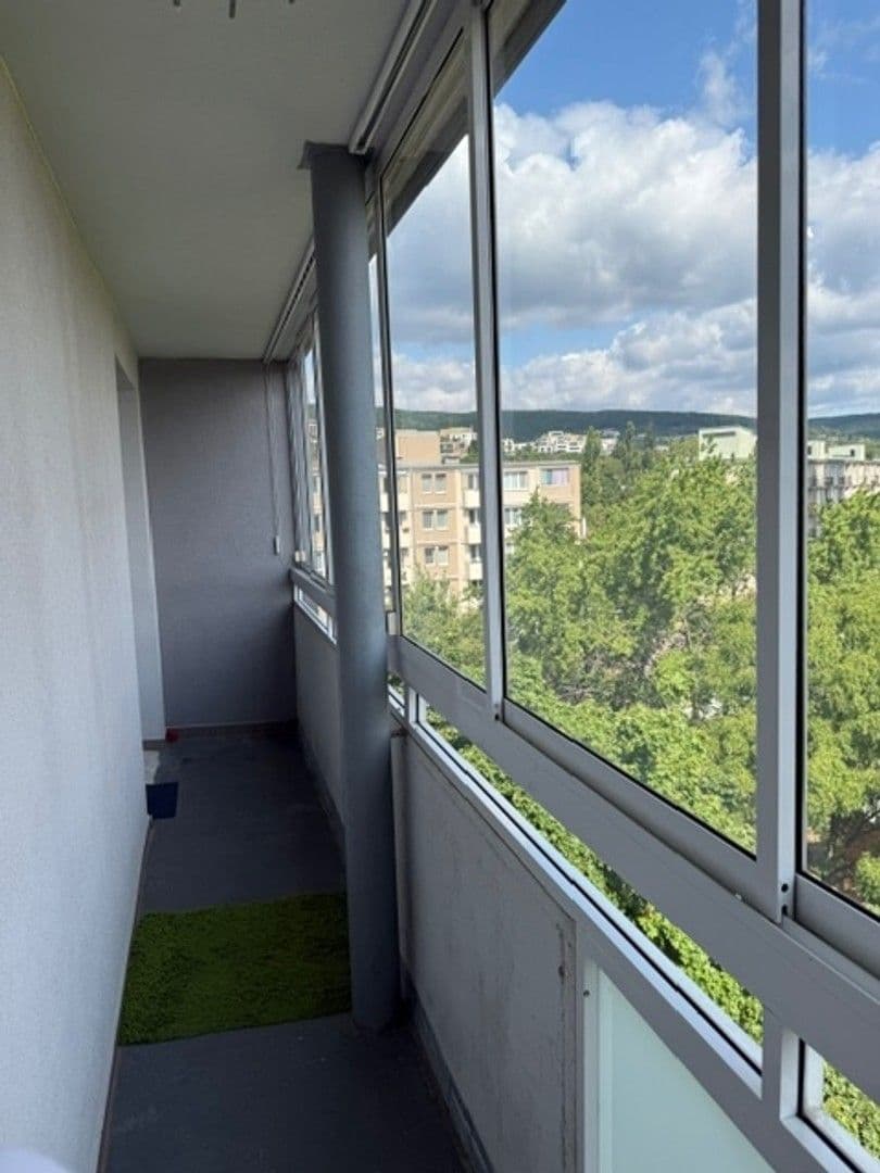 Prenájom bytu 3-izbový 64 m², Račianska, Nové Mesto, Bratislavský kraj Prenájom bytu 3-izbový 64 m², Račianska, Nové Mesto, Bratislavský kraj