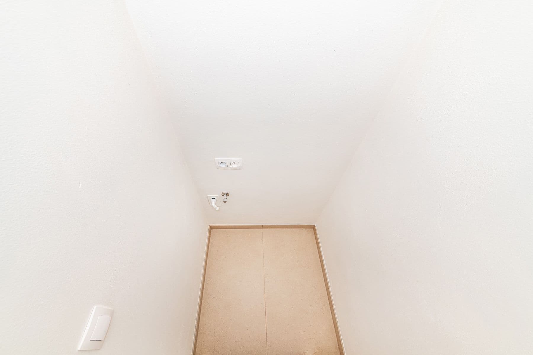 Predaj bytu 3-izbový 55 m², Struhařovská, Praha, Praha Predaj bytu 3-izbový 55 m², Struhařovská, Praha, Praha