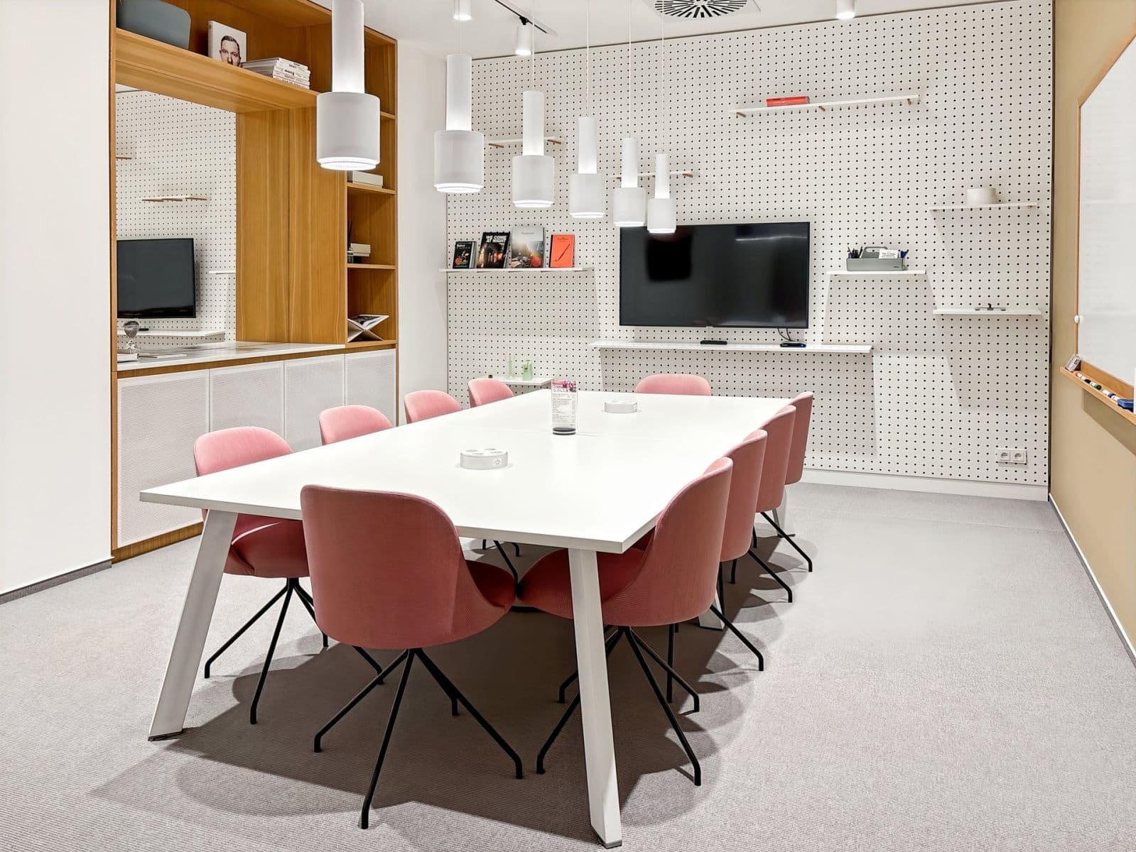 Prenájom kancelárie 20 m², Karolinská, Praha, Praha Prenájom kancelárie 20 m², Karolinská, Praha, Praha