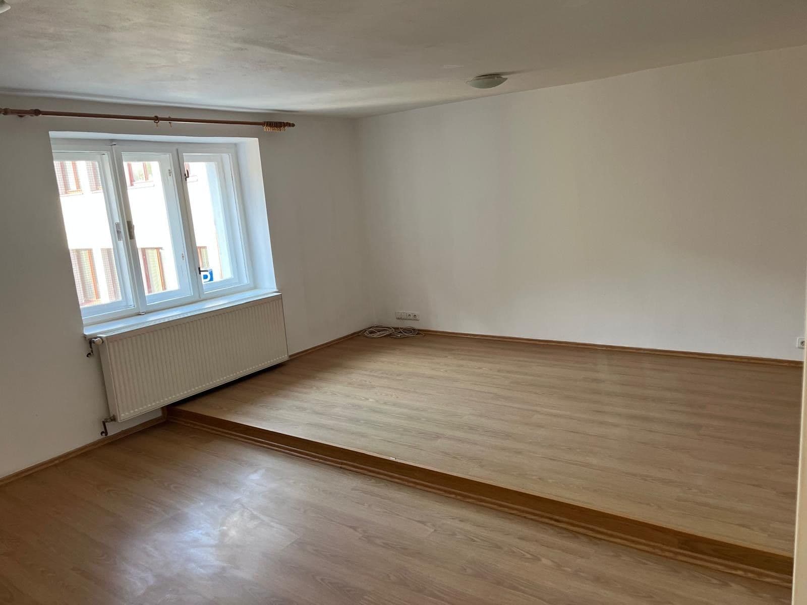 Prenájom bytu 1-izbový 48 m², Ostruhová, Mělník, Středočeský kraj Prenájom bytu 1-izbový 48 m², Ostruhová, Mělník, Středočeský kraj