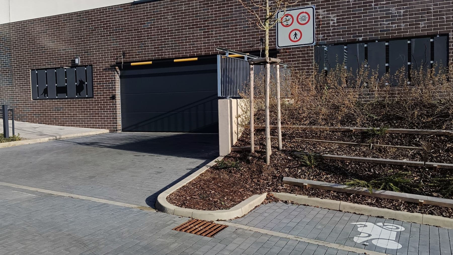 Prenájom garáže 15 m², Praha, Praha Prenájom garáže 15 m², Praha, Praha
