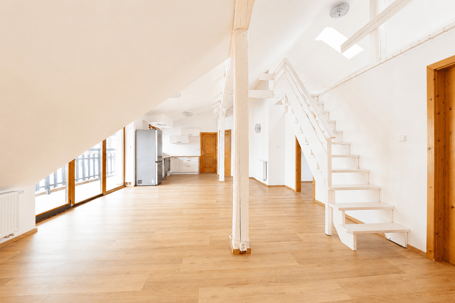 Prenájom bytu 3-izbový 110 m², Drtinova, Praha, Praha Prenájom bytu 3-izbový 110 m², Drtinova, Praha, Praha