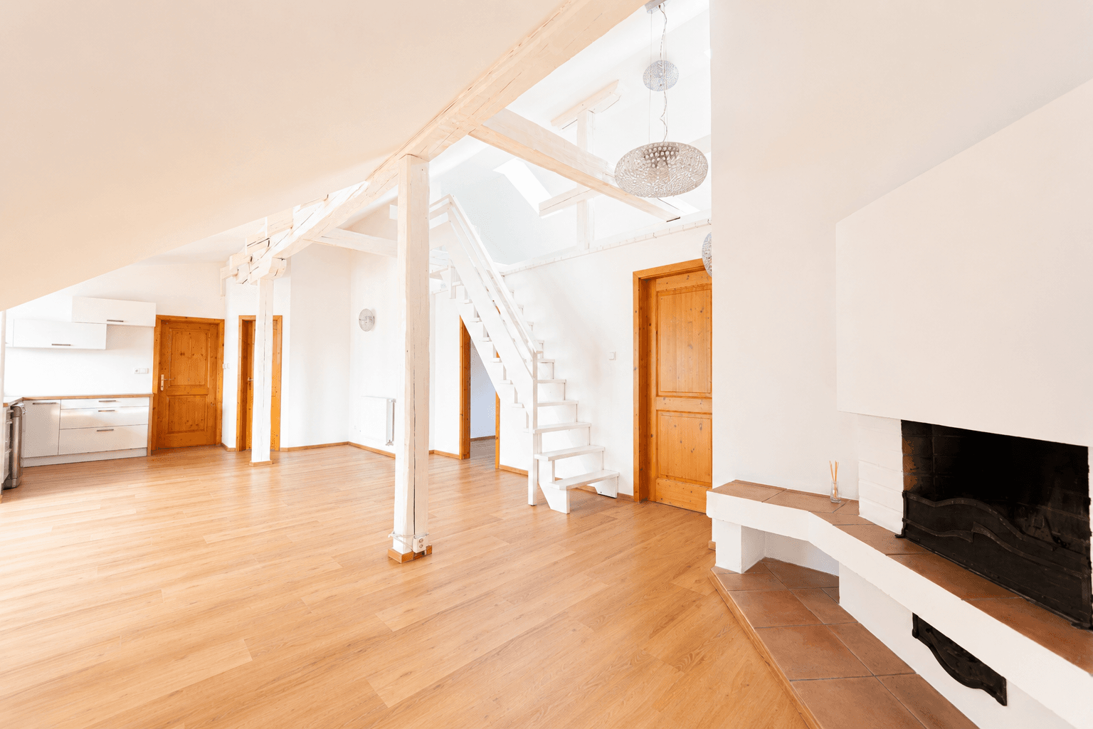 Prenájom bytu 3-izbový 110 m², Drtinova, Praha, Praha Prenájom bytu 3-izbový 110 m², Drtinova, Praha, Praha