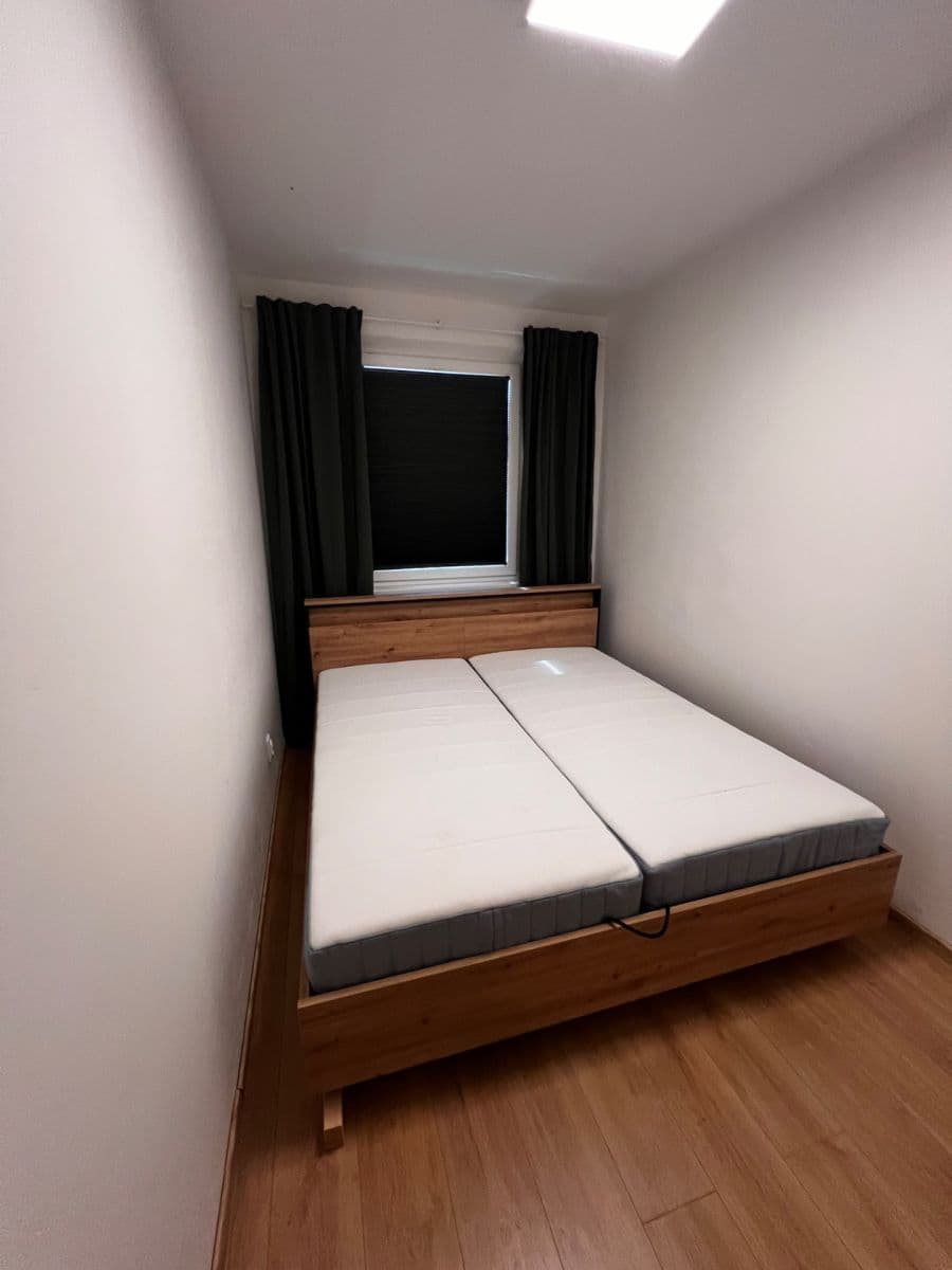 Prenájom bytu 2-izbový 47 m², Veternicová, Karlova Ves, Bratislavský kraj Prenájom bytu 2-izbový 47 m², Veternicová, Karlova Ves, Bratislavský kraj