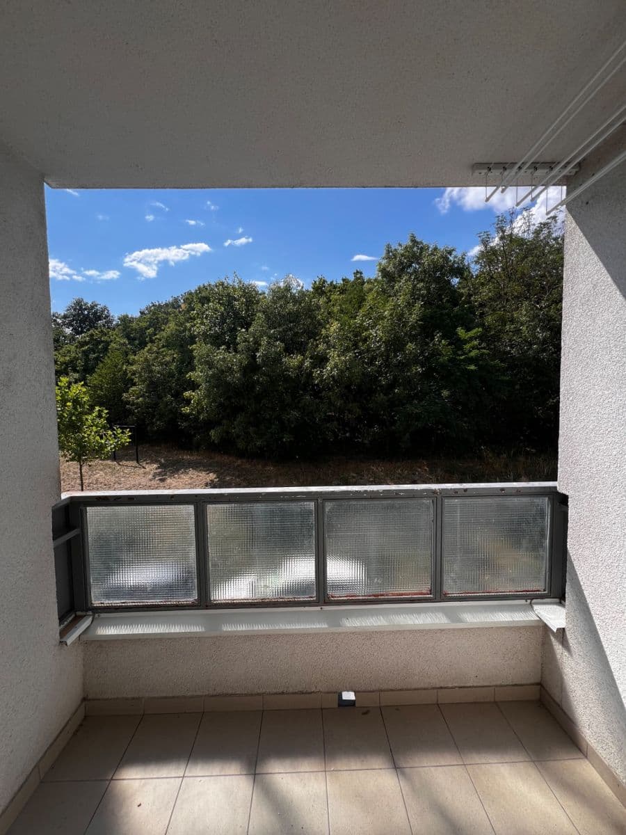 Prenájom bytu 2-izbový 47 m², Veternicová, Karlova Ves, Bratislavský kraj Prenájom bytu 2-izbový 47 m², Veternicová, Karlova Ves, Bratislavský kraj