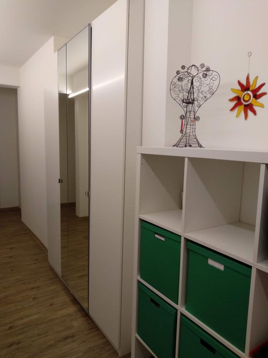 Prenájom bytu 3-izbový 61 m², Jevanská, Praha, Praha Prenájom bytu 3-izbový 61 m², Jevanská, Praha, Praha