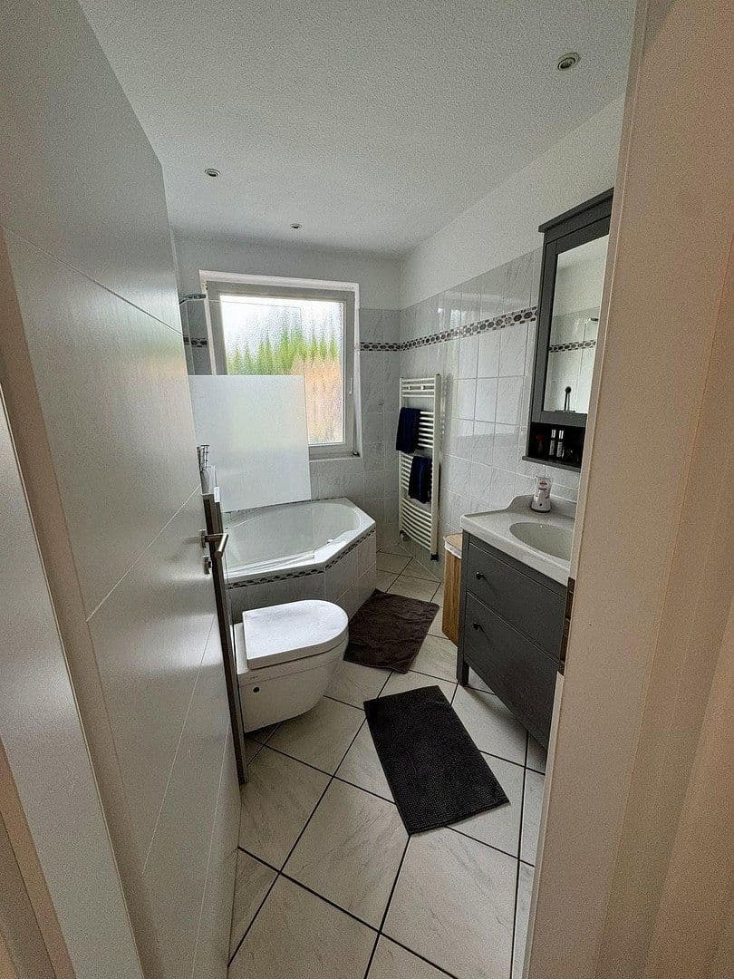 Predaj domu 94 m², pozemok 723 m², Rellingen, Šlezvicko-Holštajnsko Predaj domu 94 m², pozemok 723 m², Rellingen, Šlezvicko-Holštajnsko