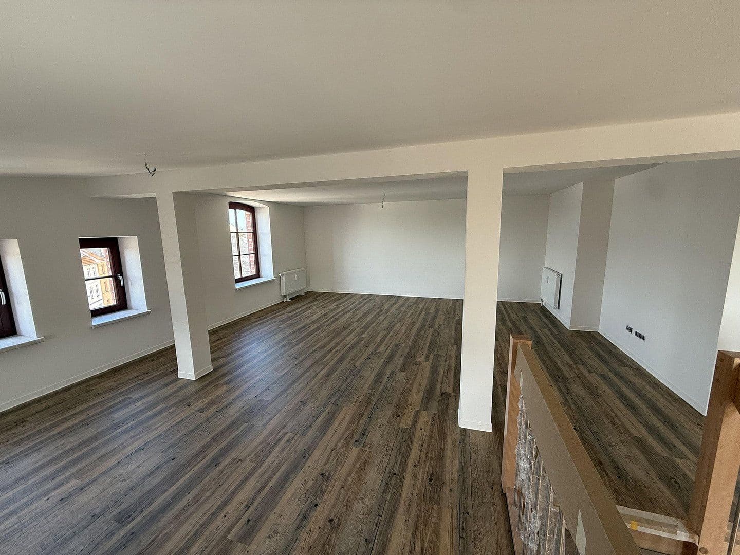 Prenájom bytu 4-izbový 147 m², Franz-Mehring-Straße 13 a-c, Schwerin, Meklenbursko-Predpomoransko Prenájom bytu 4-izbový 147 m², Franz-Mehring-Straße 13 a-c, Schwerin, Meklenbursko-Predpomoransko