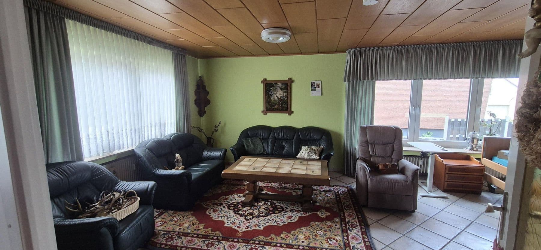 Prenájom bytu 3-izbový 110 m², Eudenbacherstr 134, Königswinter, Severné Porýnie - Westfálsko Prenájom bytu 3-izbový 110 m², Eudenbacherstr 134, Königswinter, Severné Porýnie - Westfálsko