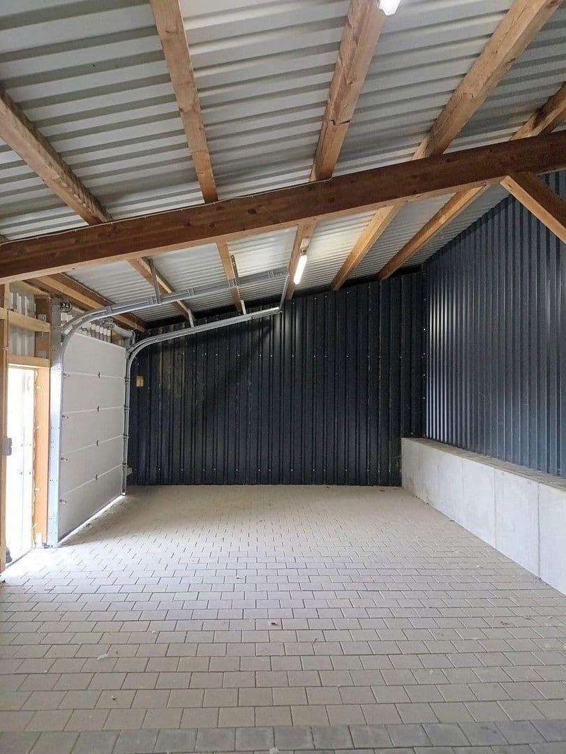 Prenájom nebytového priestoru 69 m², Im Gewerbepark 1, Hunderdorf, Bavorsko Prenájom nebytového priestoru 69 m², Im Gewerbepark 1, Hunderdorf, Bavorsko