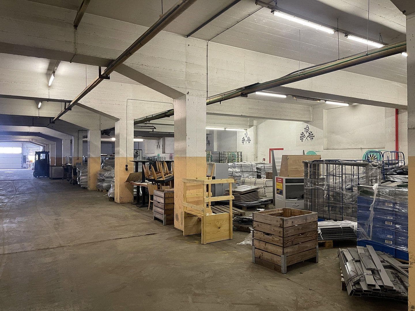 Prenájom nebytového priestoru 1.995 m², Im Gewerbepark 1, Hunderdorf, Bavorsko Prenájom nebytového priestoru 1.995 m², Im Gewerbepark 1, Hunderdorf, Bavorsko