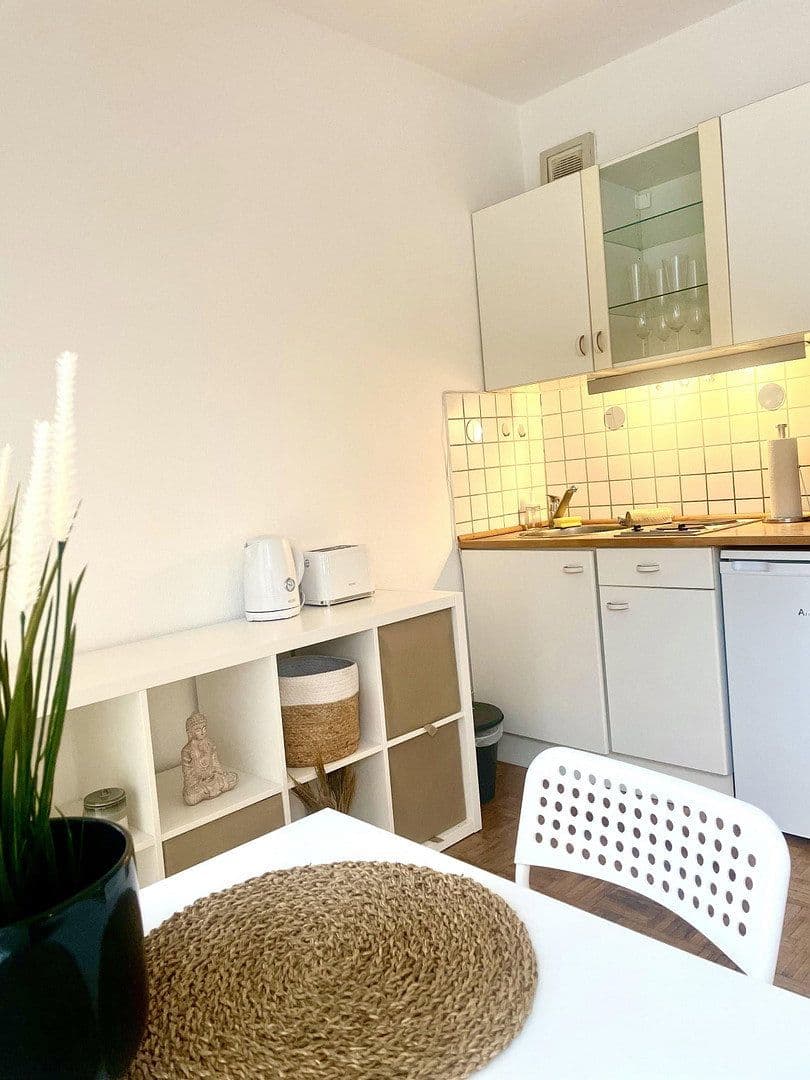 Prenájom bytu 1-izbový 22 m², Mauritiussteinweg X, Köln, Severné Porýnie - Westfálsko Prenájom bytu 1-izbový 22 m², Mauritiussteinweg X, Köln, Severné Porýnie - Westfálsko
