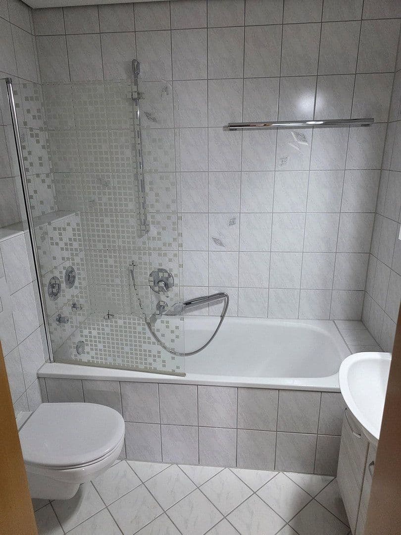 Prenájom bytu 3-izbový 55 m², Durmersheim, Bádensko-Wurttembersko Prenájom bytu 3-izbový 55 m², Durmersheim, Bádensko-Wurttembersko