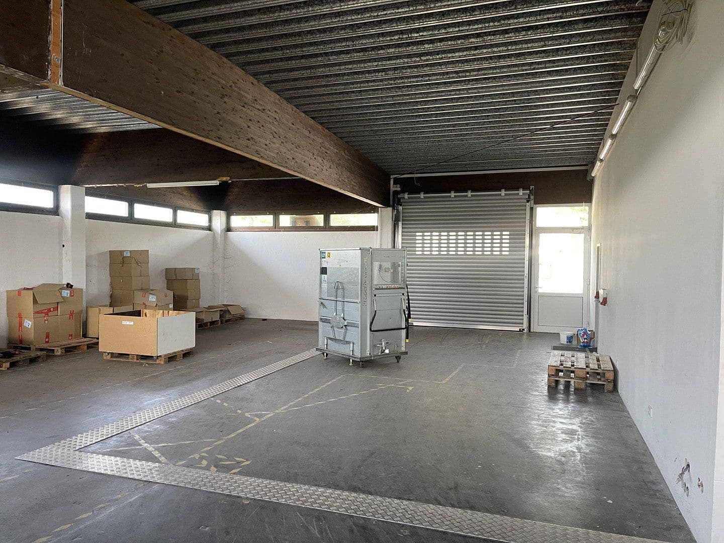 Prenájom nebytového priestoru 734 m², Lauterbachstraße 89, Eggenfelden, Bavorsko Prenájom nebytového priestoru 734 m², Lauterbachstraße 89, Eggenfelden, Bavorsko