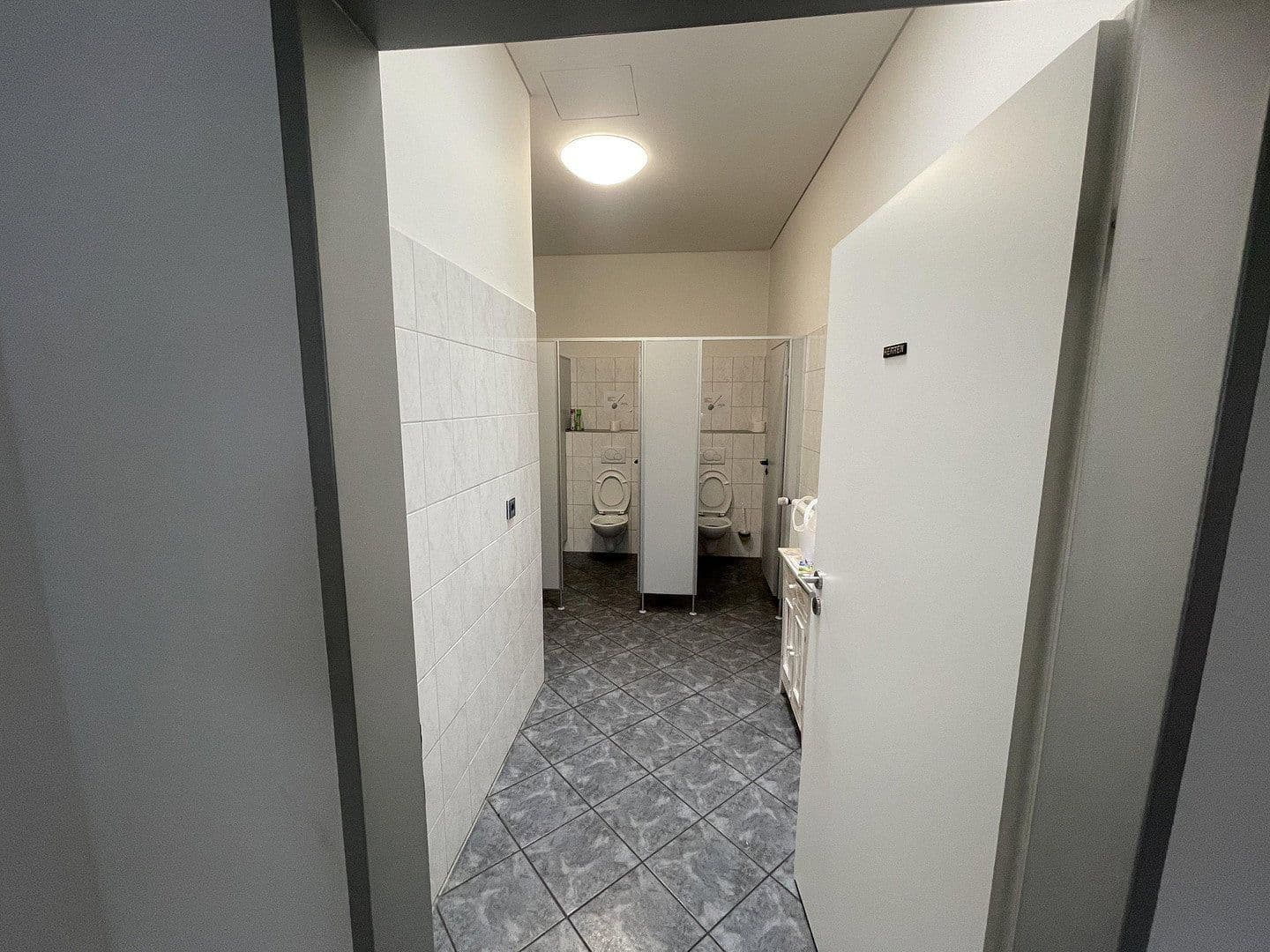 Prenájom nebytového priestoru 734 m², Lauterbachstraße 89, Eggenfelden, Bavorsko Prenájom nebytového priestoru 734 m², Lauterbachstraße 89, Eggenfelden, Bavorsko