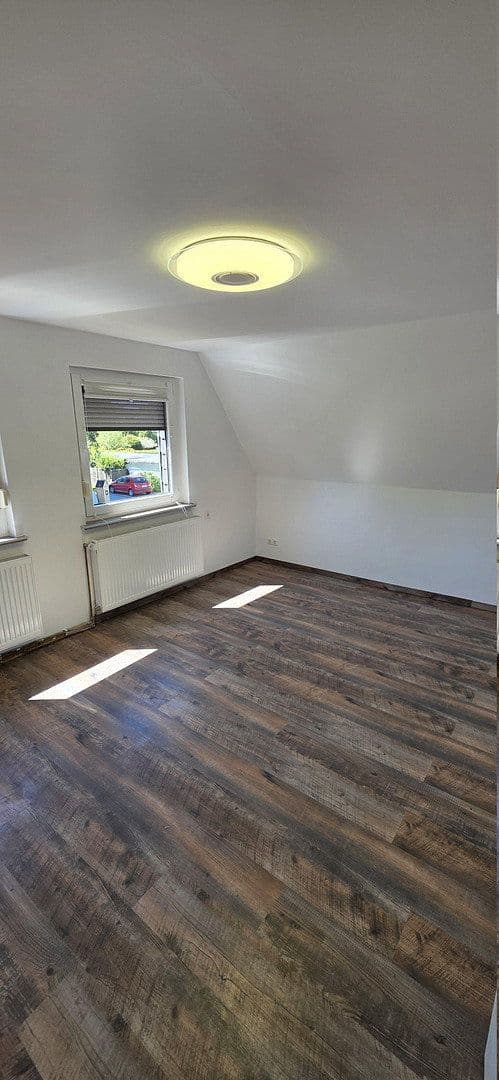 Predaj domu 110 m², pozemok 748 m², Rügenstr. 7, Schortens, Dolné Sasko Predaj domu 110 m², pozemok 748 m², Rügenstr. 7, Schortens, Dolné Sasko
