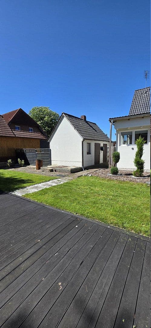 Predaj domu 110 m², pozemok 748 m², Rügenstr. 7, Schortens, Dolné Sasko Predaj domu 110 m², pozemok 748 m², Rügenstr. 7, Schortens, Dolné Sasko