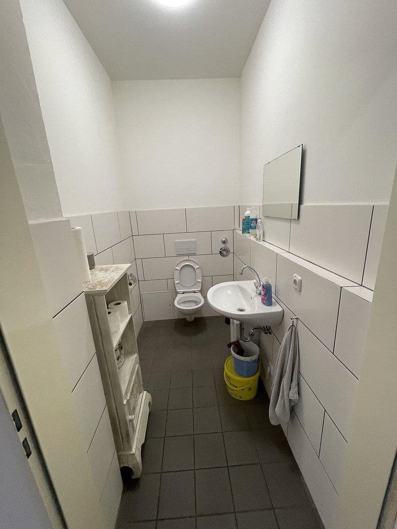 Prenájom nebytového priestoru 1.096 m², Lauterbachstraße 89, Eggenfelden, Bavorsko Prenájom nebytového priestoru 1.096 m², Lauterbachstraße 89, Eggenfelden, Bavorsko