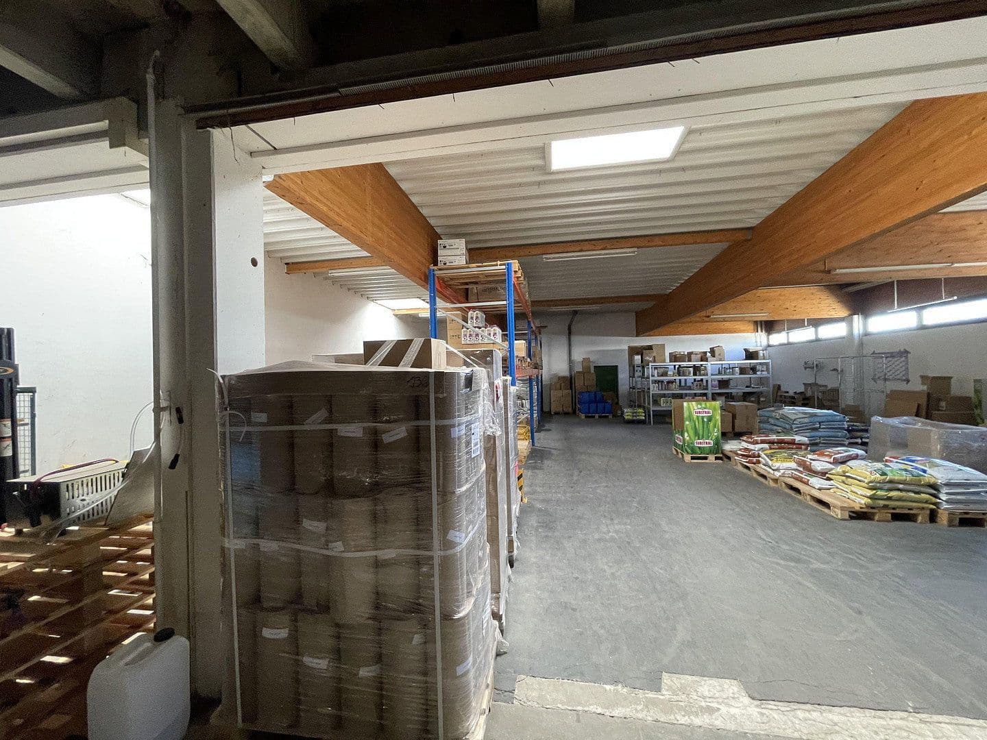 Prenájom nebytového priestoru 1.096 m², Lauterbachstraße 89, Eggenfelden, Bavorsko Prenájom nebytového priestoru 1.096 m², Lauterbachstraße 89, Eggenfelden, Bavorsko