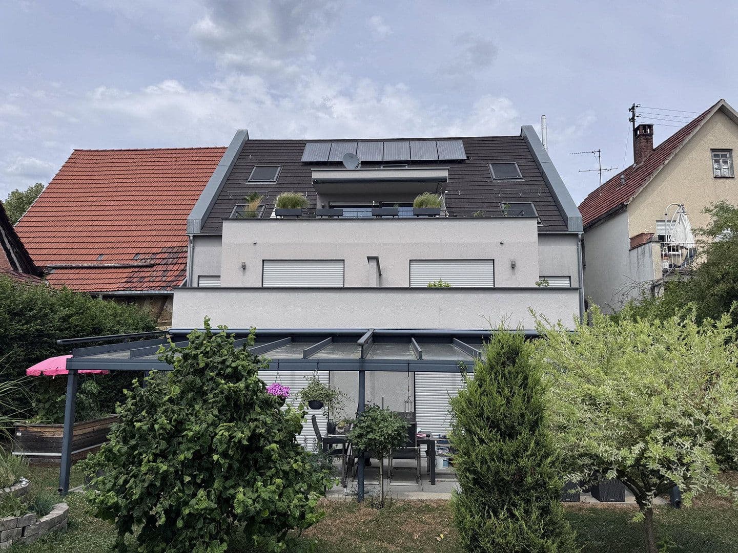 Prenájom bytu 5-izbový 175 m², Vordere Straße 23, Kirchheim unter Teck, Bádensko-Wurttembersko Prenájom bytu 5-izbový 175 m², Vordere Straße 23, Kirchheim unter Teck, Bádensko-Wurttembersko