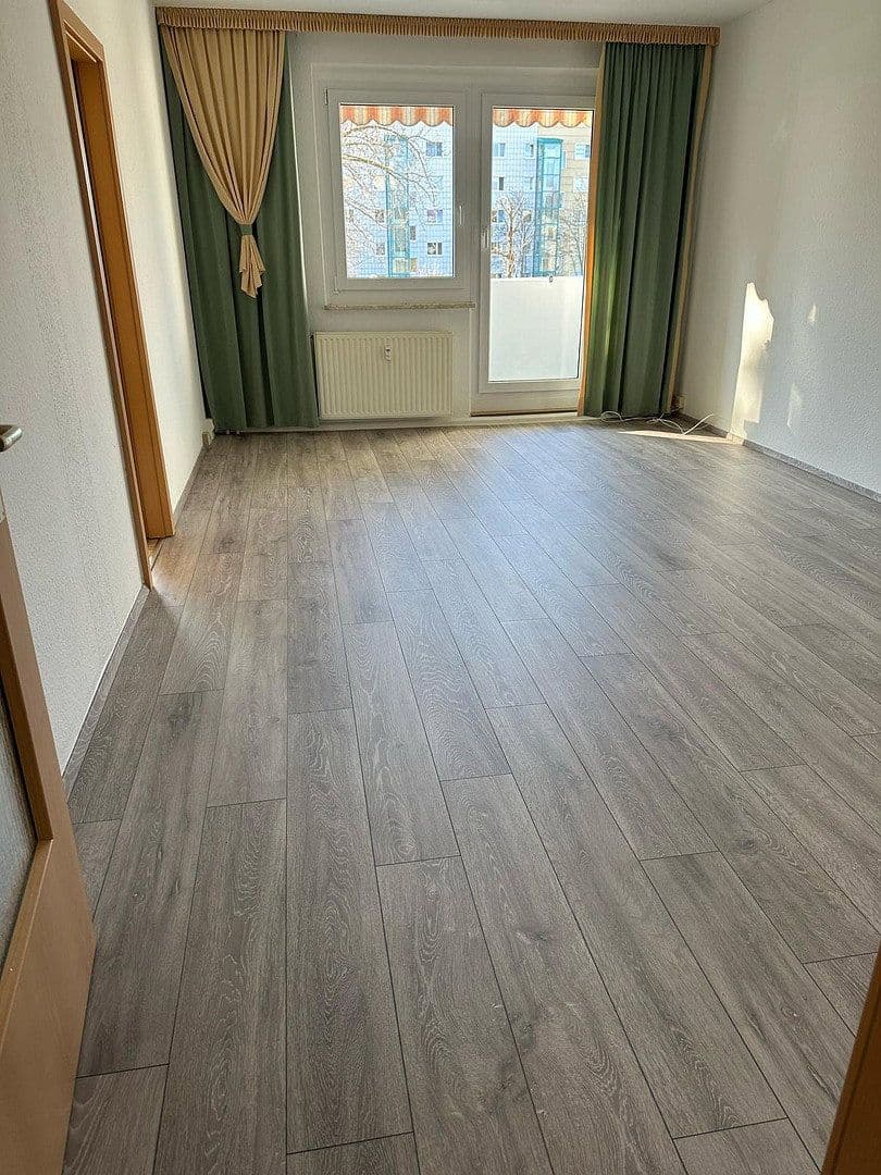 Prenájom bytu 2-izbový 54 m², Ernst Abbe Str. 16, Gera, Durínsko Prenájom bytu 2-izbový 54 m², Ernst Abbe Str. 16, Gera, Durínsko