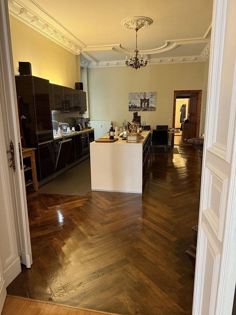 Predaj bytu 7-izbový 214 m², Berlin, Berlín Predaj bytu 7-izbový 214 m², Berlin, Berlín