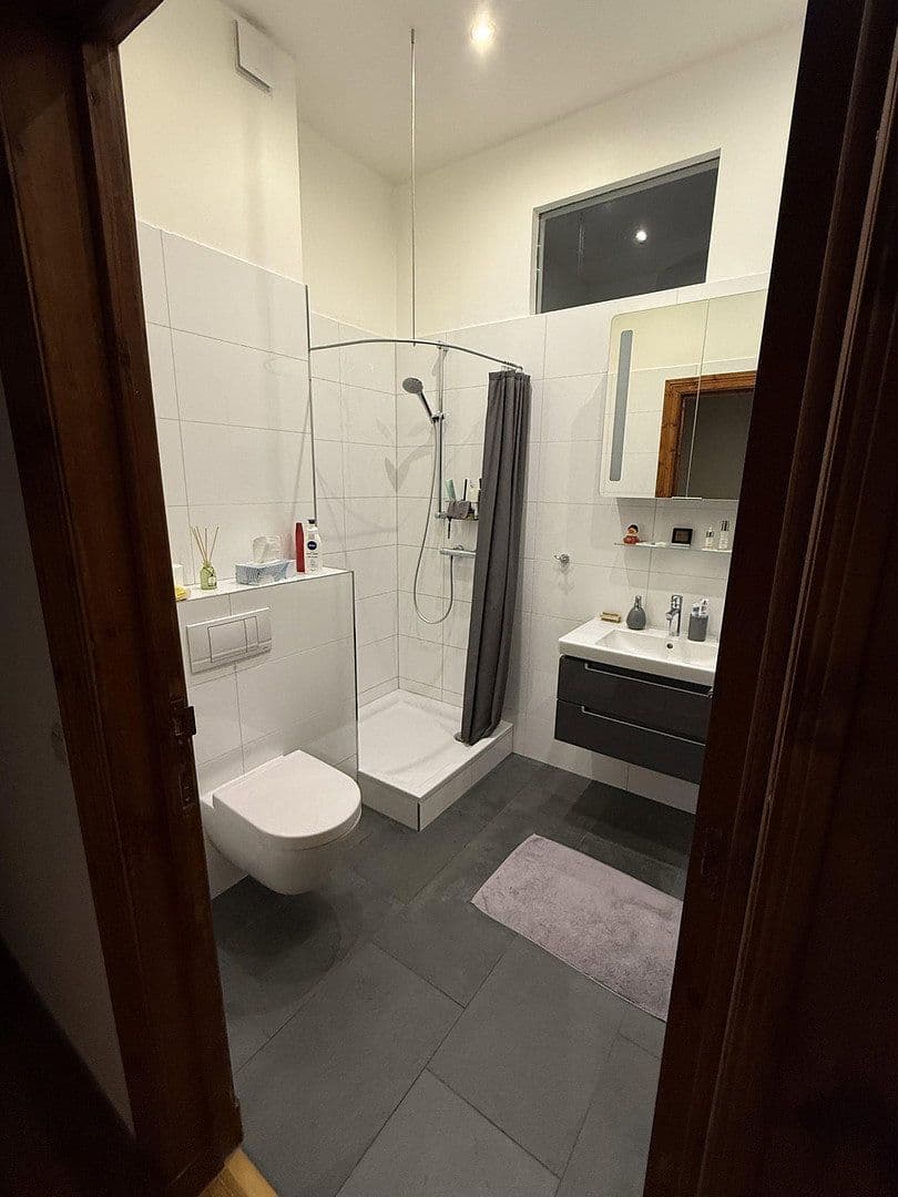Predaj bytu 7-izbový 214 m², Berlin, Berlín Predaj bytu 7-izbový 214 m², Berlin, Berlín