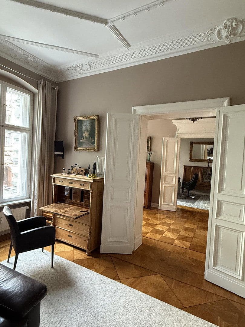 Predaj bytu 7-izbový 214 m², Berlin, Berlín Predaj bytu 7-izbový 214 m², Berlin, Berlín