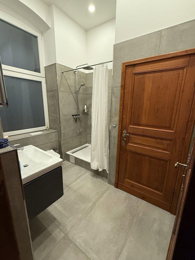 Predaj bytu 7-izbový 214 m², Berlin, Berlín Predaj bytu 7-izbový 214 m², Berlin, Berlín