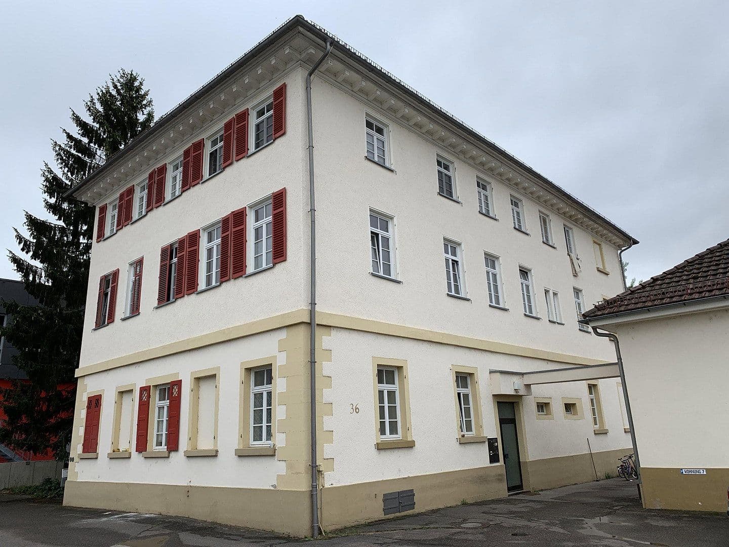 Prenájom bytu 4-izbový 98 m², Salinenstr.36, Bad Friedrichshall, Bádensko-Wurttembersko Prenájom bytu 4-izbový 98 m², Salinenstr.36, Bad Friedrichshall, Bádensko-Wurttembersko