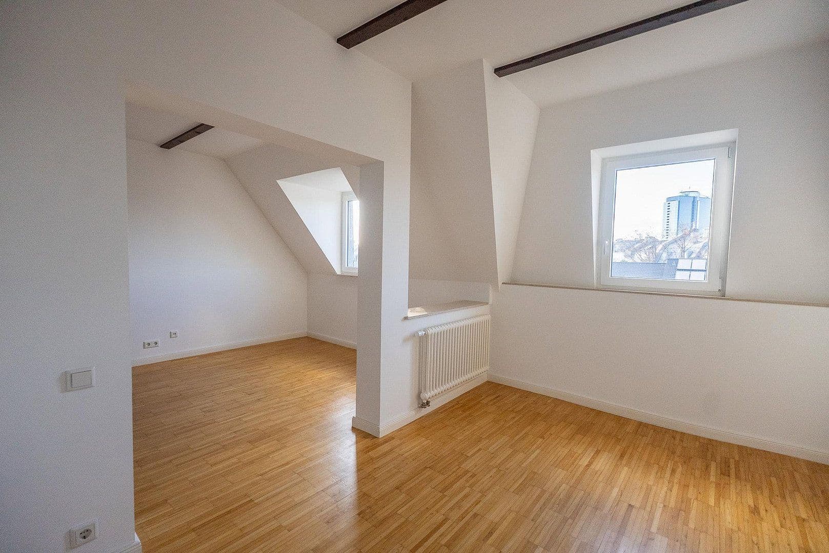 Predaj bytu 3-izbový 101 m², Günthersburgallee 58, Frankfurt am Main, Hesensko Predaj bytu 3-izbový 101 m², Günthersburgallee 58, Frankfurt am Main, Hesensko