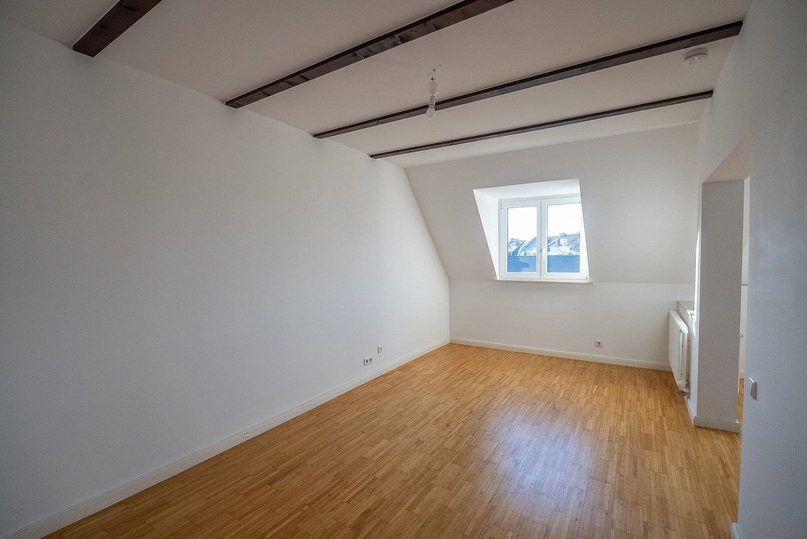 Predaj bytu 3-izbový 101 m², Günthersburgallee 58, Frankfurt am Main, Hesensko Predaj bytu 3-izbový 101 m², Günthersburgallee 58, Frankfurt am Main, Hesensko