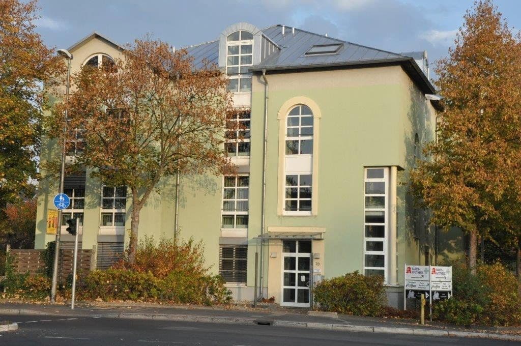 Prenájom bytu 6-izbový 208 m², Göttingen, Dolné Sasko Prenájom bytu 6-izbový 208 m², Göttingen, Dolné Sasko