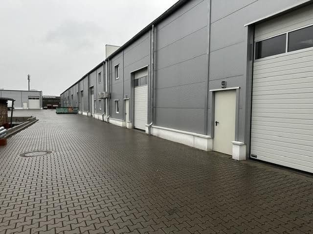 Prenájom nebytového priestoru 3.500 m², Grenzstraße 14, Halle, Sasko-Anhaltsko Prenájom nebytového priestoru 3.500 m², Grenzstraße 14, Halle, Sasko-Anhaltsko