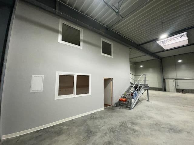 Prenájom nebytového priestoru 3.500 m², Grenzstraße 14, Halle, Sasko-Anhaltsko Prenájom nebytového priestoru 3.500 m², Grenzstraße 14, Halle, Sasko-Anhaltsko