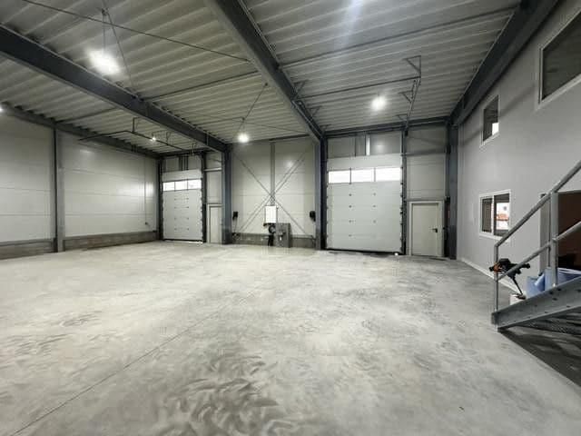 Prenájom nebytového priestoru 3.500 m², Grenzstraße 14, Halle, Sasko-Anhaltsko Prenájom nebytového priestoru 3.500 m², Grenzstraße 14, Halle, Sasko-Anhaltsko