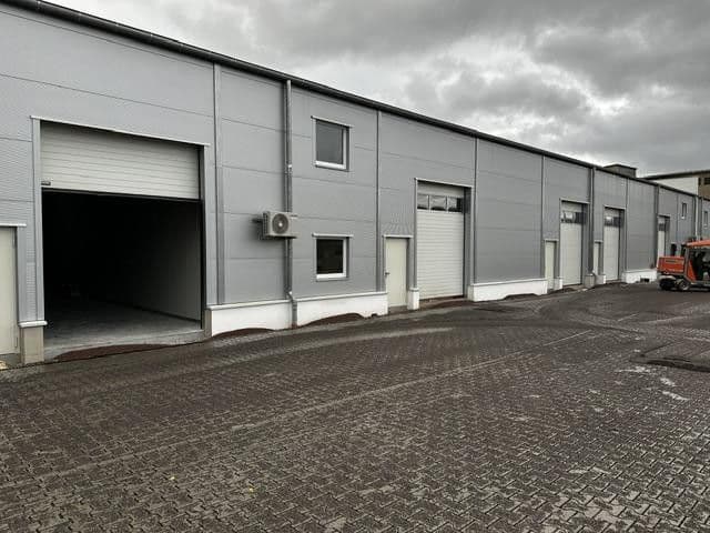 Prenájom nebytového priestoru 3.500 m², Grenzstraße 14, Halle, Sasko-Anhaltsko Prenájom nebytového priestoru 3.500 m², Grenzstraße 14, Halle, Sasko-Anhaltsko