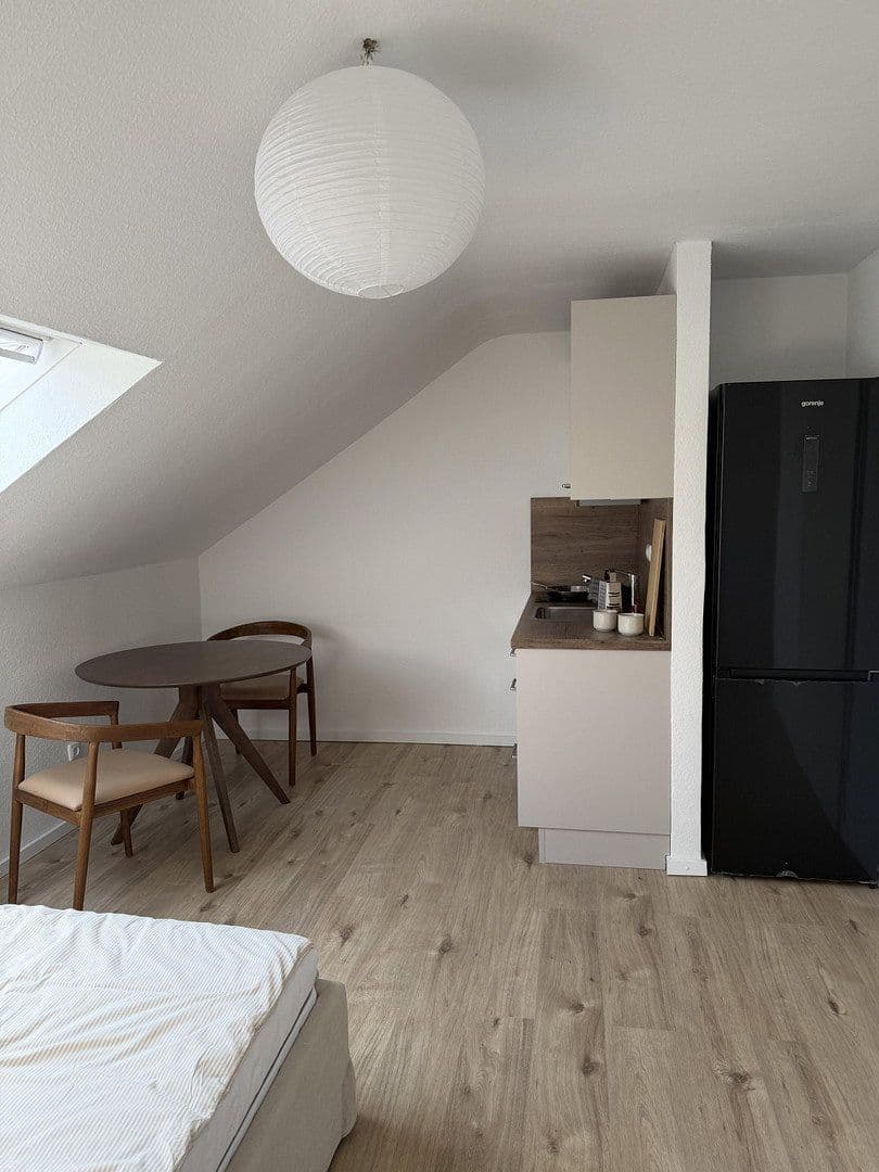 Prenájom bytu 1-izbový 24 m², Dormagen, Severné Porýnie - Westfálsko Prenájom bytu 1-izbový 24 m², Dormagen, Severné Porýnie - Westfálsko