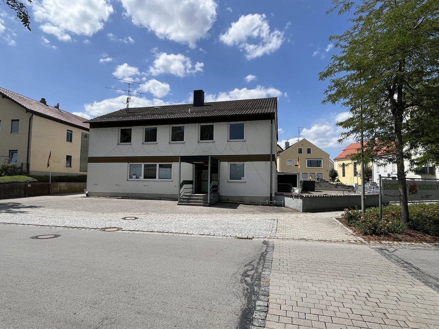 Predaj domu 320 m², pozemok 1.022 m², Eichendorf, Bavorsko Predaj domu 320 m², pozemok 1.022 m², Eichendorf, Bavorsko