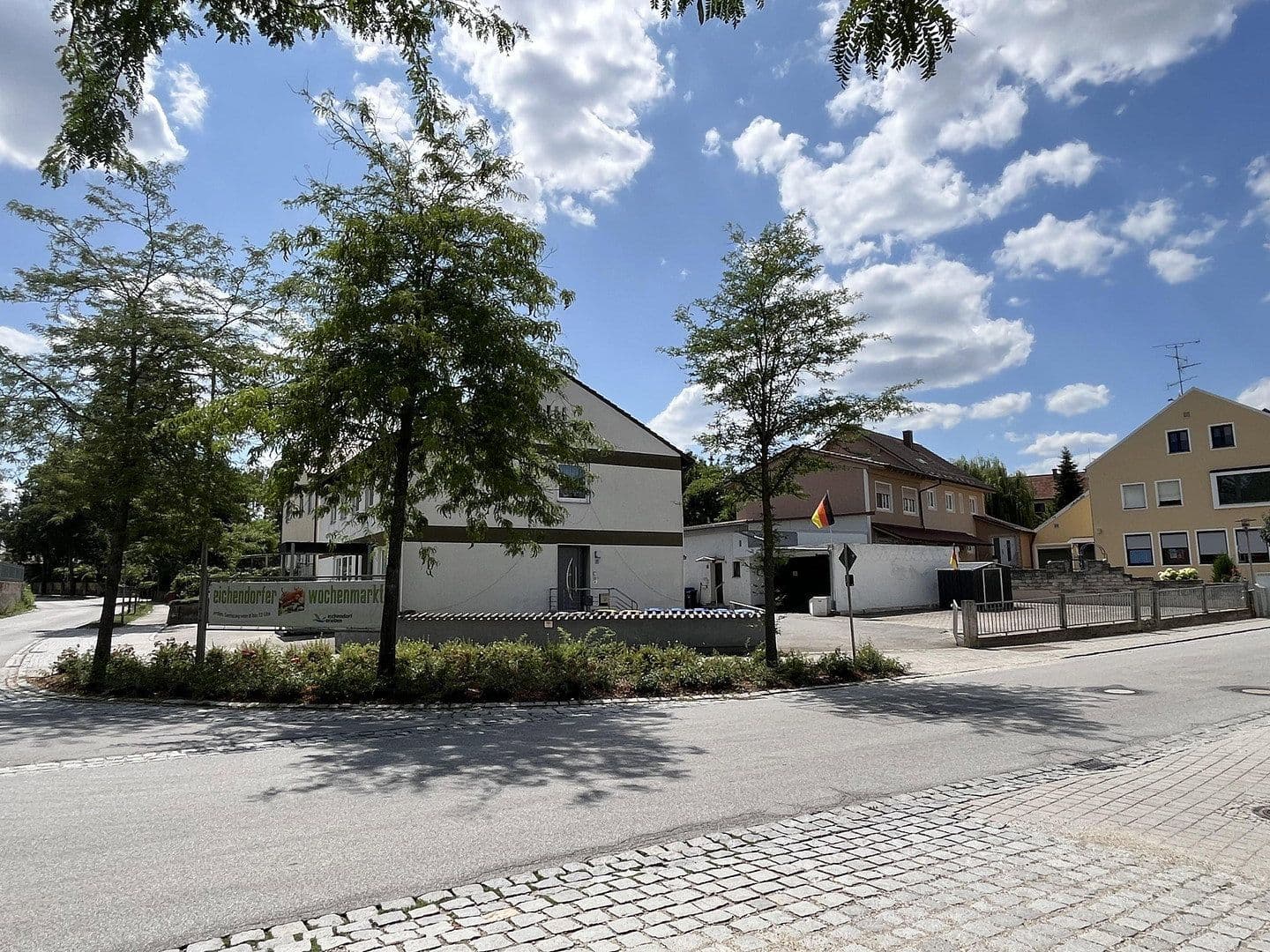 Predaj domu 320 m², pozemok 1.022 m², Eichendorf, Bavorsko Predaj domu 320 m², pozemok 1.022 m², Eichendorf, Bavorsko