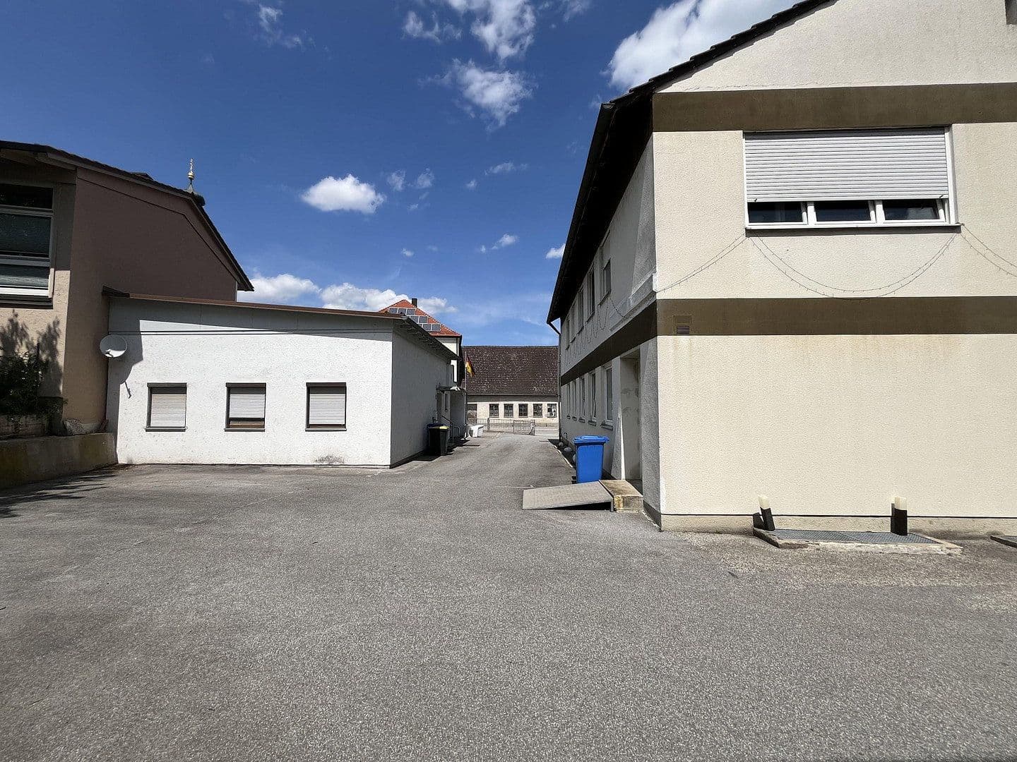 Predaj domu 320 m², pozemok 1.022 m², Eichendorf, Bavorsko Predaj domu 320 m², pozemok 1.022 m², Eichendorf, Bavorsko