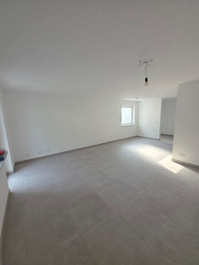Prenájom domu 120 m², pozemok 212 m², Bad Friedrichshall, Bádensko-Wurttembersko Prenájom domu 120 m², pozemok 212 m², Bad Friedrichshall, Bádensko-Wurttembersko