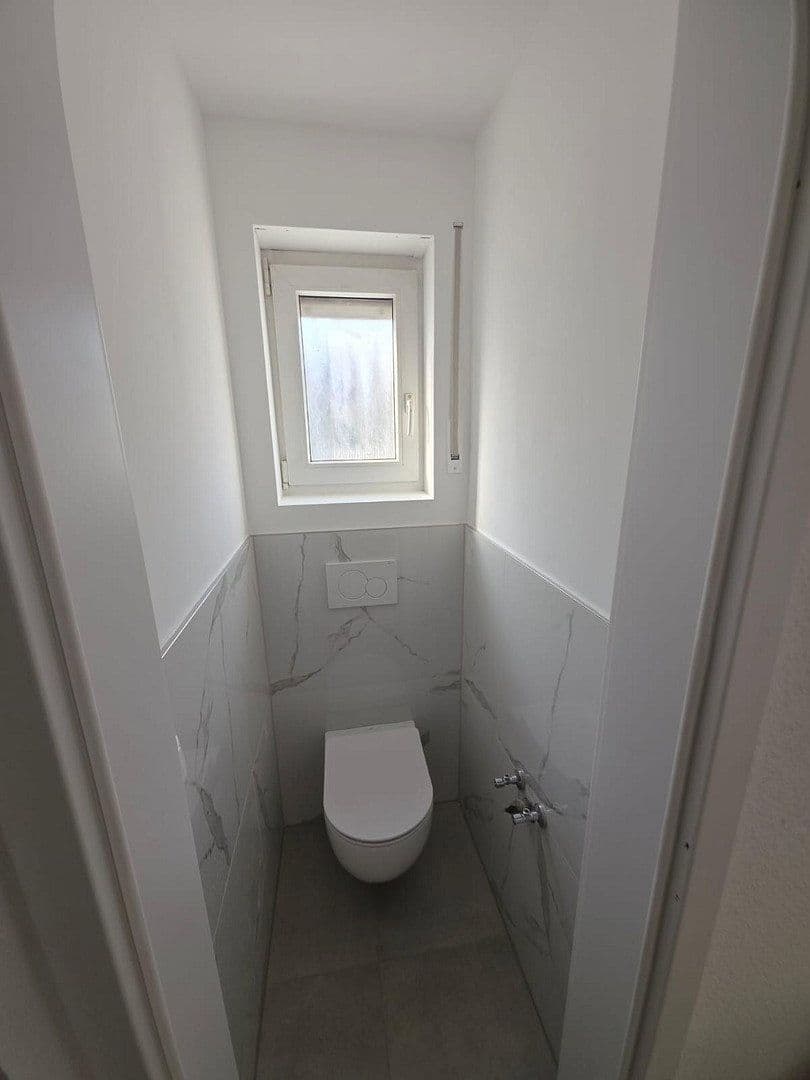Prenájom domu 120 m², pozemok 212 m², Bad Friedrichshall, Bádensko-Wurttembersko Prenájom domu 120 m², pozemok 212 m², Bad Friedrichshall, Bádensko-Wurttembersko