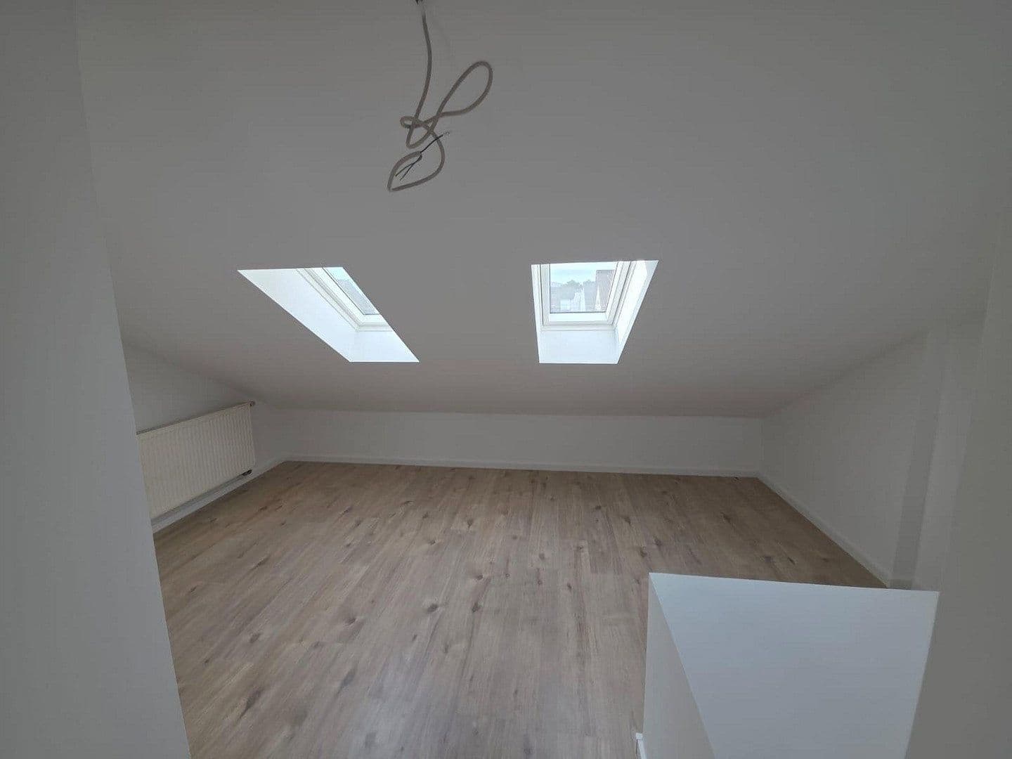 Prenájom domu 120 m², pozemok 212 m², Bad Friedrichshall, Bádensko-Wurttembersko Prenájom domu 120 m², pozemok 212 m², Bad Friedrichshall, Bádensko-Wurttembersko