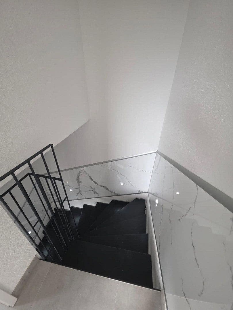Prenájom domu 120 m², pozemok 212 m², Bad Friedrichshall, Bádensko-Wurttembersko Prenájom domu 120 m², pozemok 212 m², Bad Friedrichshall, Bádensko-Wurttembersko