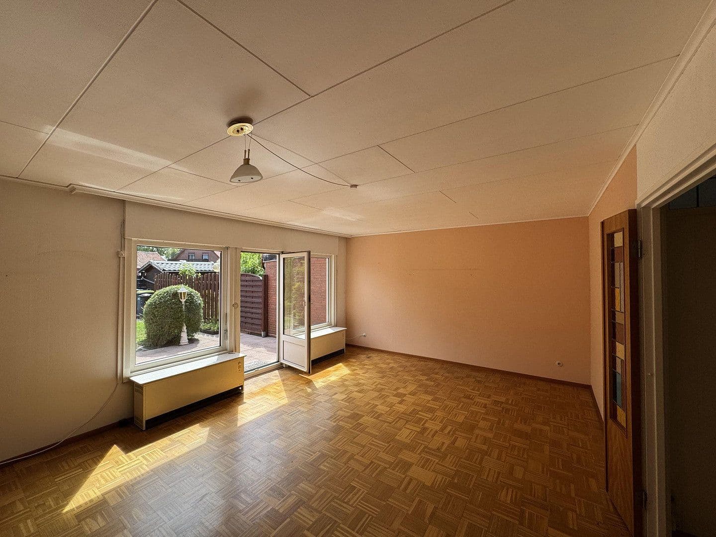 Predaj domu 125 m², pozemok 175 m², Stuhr, Dolné Sasko Predaj domu 125 m², pozemok 175 m², Stuhr, Dolné Sasko