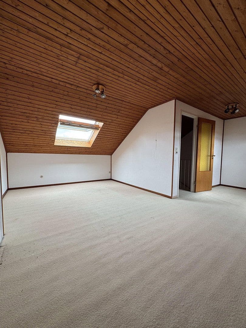 Predaj domu 125 m², pozemok 175 m², Stuhr, Dolné Sasko Predaj domu 125 m², pozemok 175 m², Stuhr, Dolné Sasko